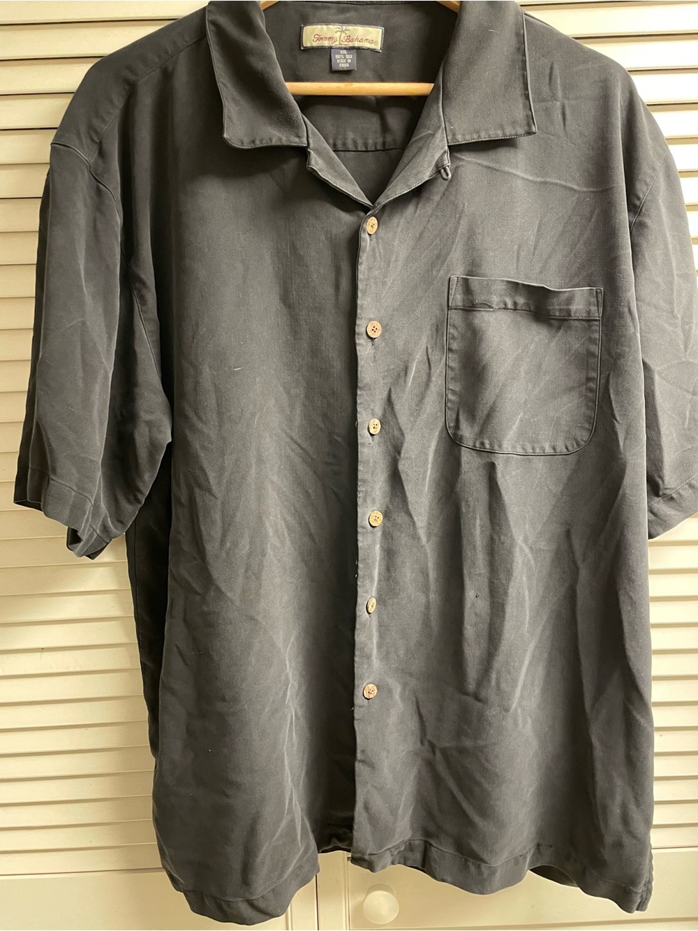 Tommy Bahama Black Short-Sleeve Button-Up 100% Shirt SIZE XL